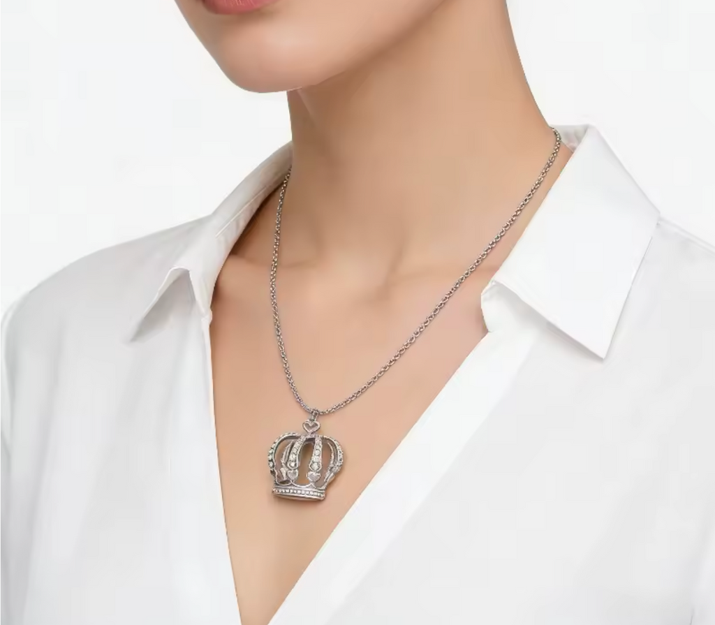 Elegant Crown Pendant Clavicle Necklace for Women