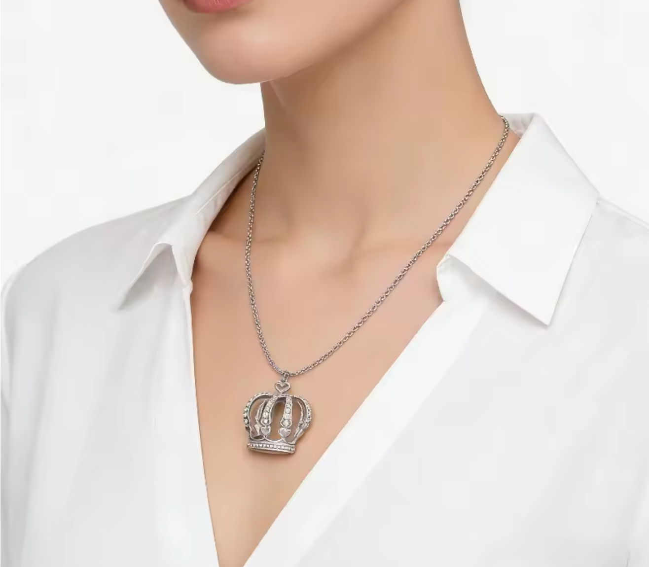 Elegant Crown Pendant Clavicle Necklace for Women